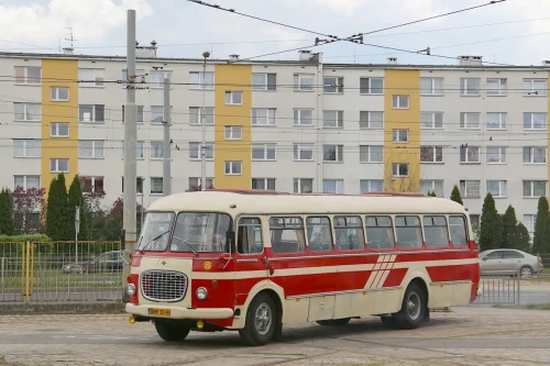 Zabytkowy autobus Jelcz Ogórek Wrocław